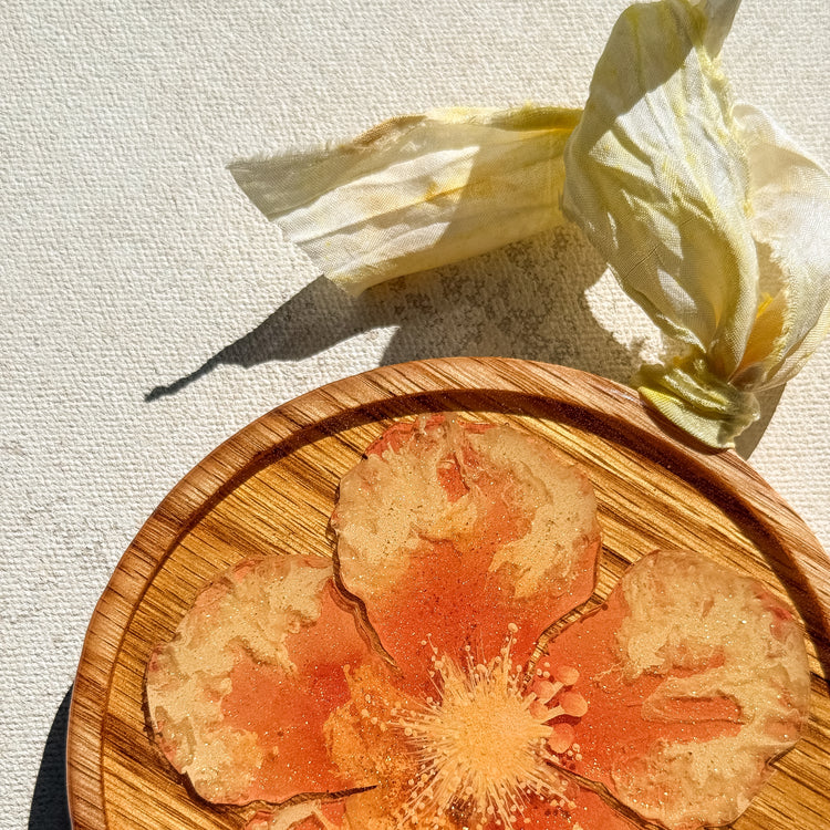 Flores de Hawai’i Ornament