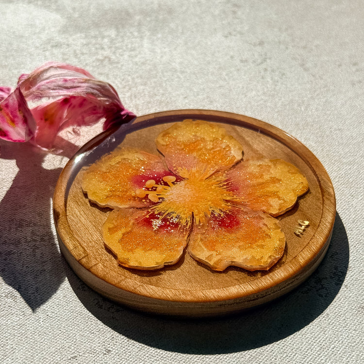 Flores de Hawai’i Ornament