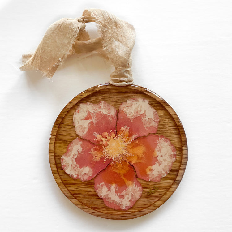 Flores de Hawai’i Ornament
