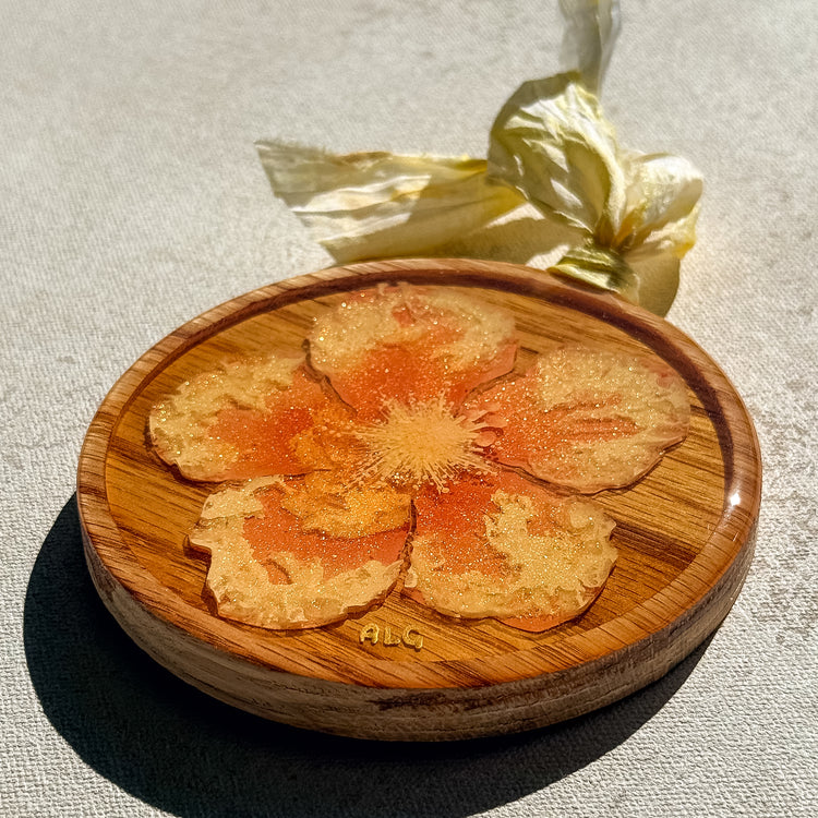 Flores de Hawai’i Ornament