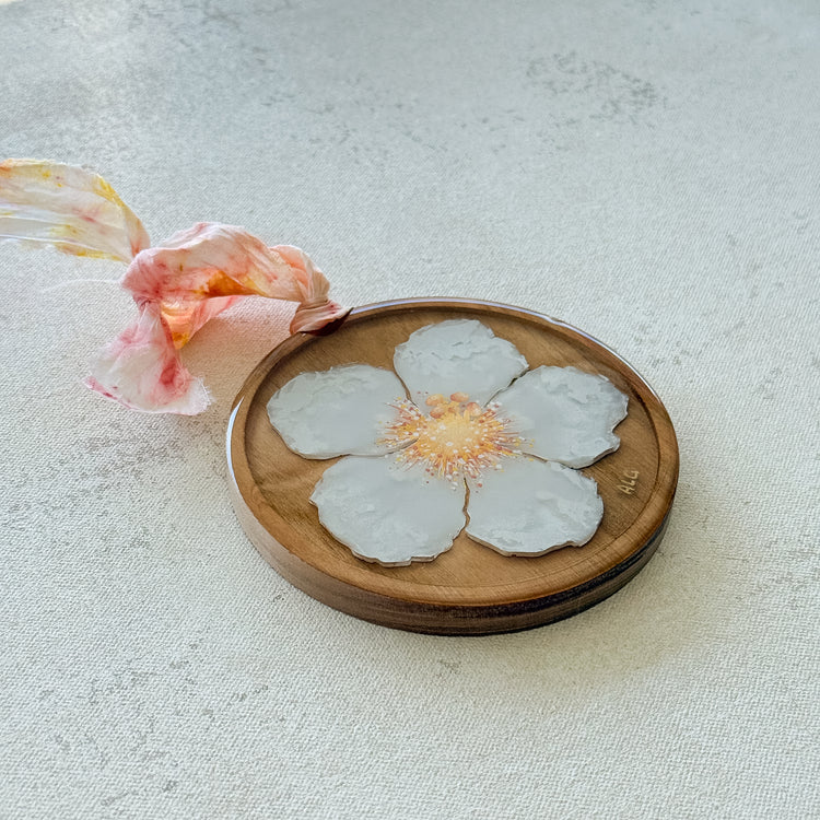 Flores de Hawai’i Ornament