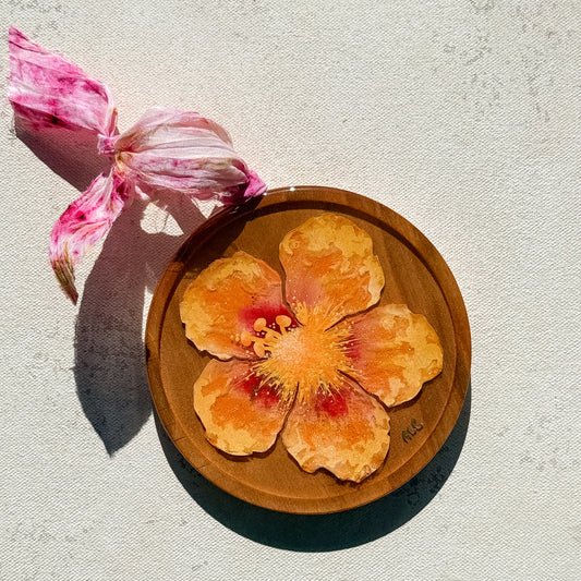 Flores de Hawai’i Ornament