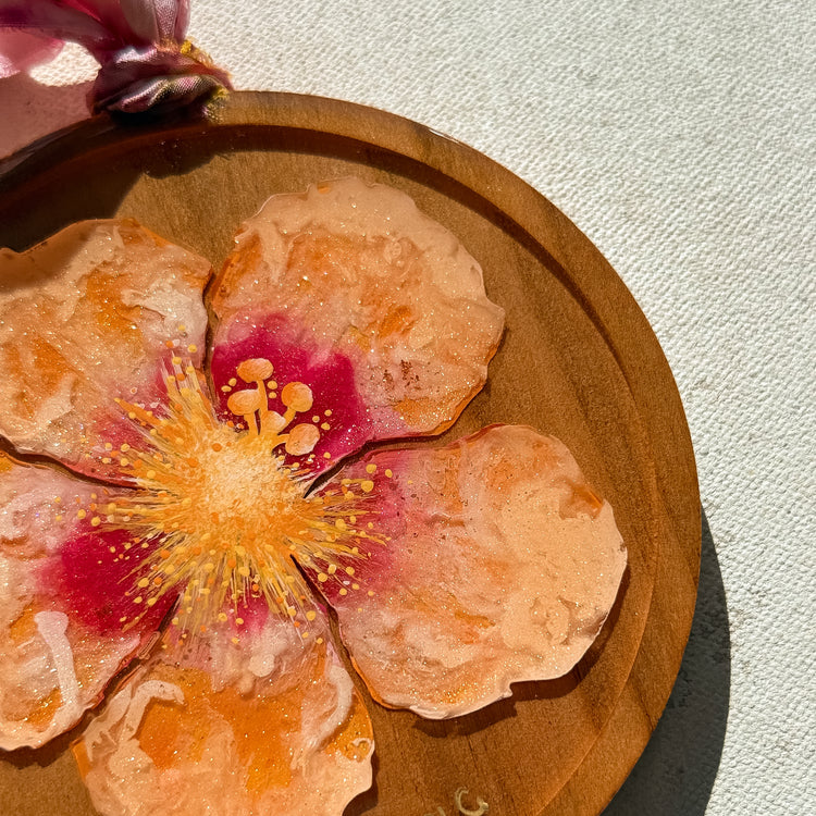 Flores de Hawai’i Ornament