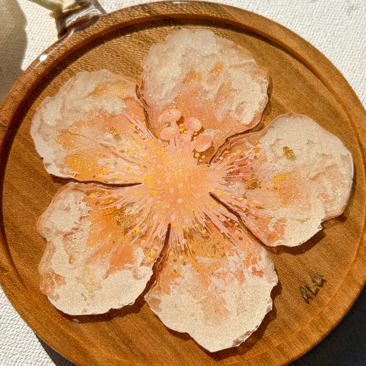 Flores de Hawai’i Ornament